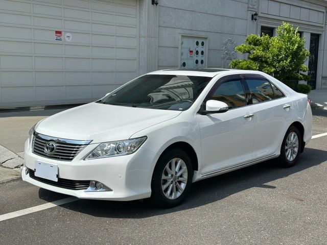 原版件、G版、電動椅、天窗、HID頭燈、抬頭顯示器、摸門、定速、免鑰匙啟動  第1張相片