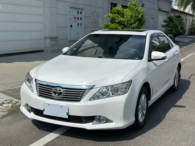 原版件、G版、電動椅、天窗、HID頭燈、抬頭顯示器、摸門、定速、免鑰匙啟動  第2張相片