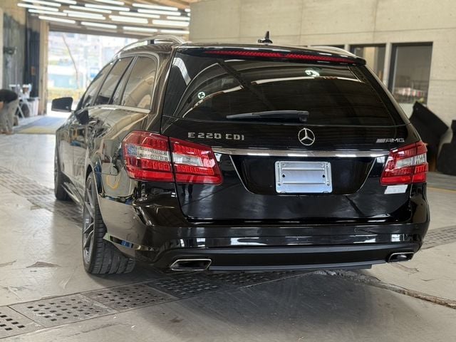 M-BENZ賓士 E220D  第1張相片