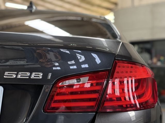 BMW寶馬 528  第5張相片