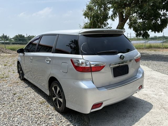TOYOTA豐田 WISH  第4張相片