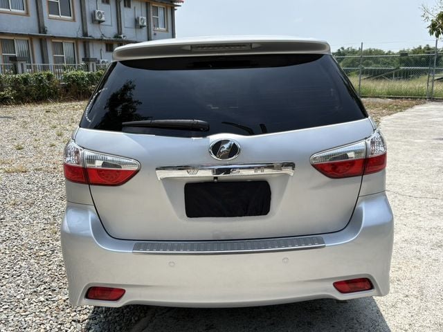 TOYOTA豐田 WISH  第5張相片