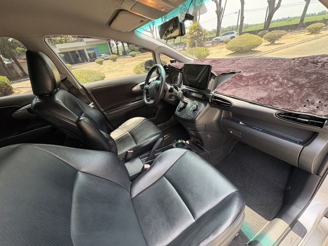 TOYOTA豐田 WISH  第17張相片