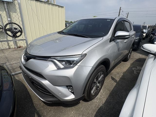 TOYOTA豐田 RAV4  第1張相片