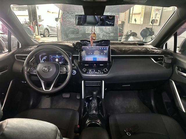 TOYOTA豐田 COROLLA CROSS HYBRID  第6張相片