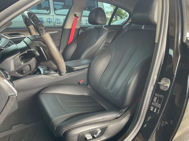 BMW寶馬 520D  第16張相片