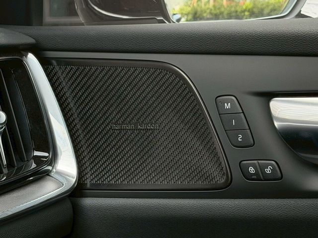 VOLVO富豪 V60  第8張相片
