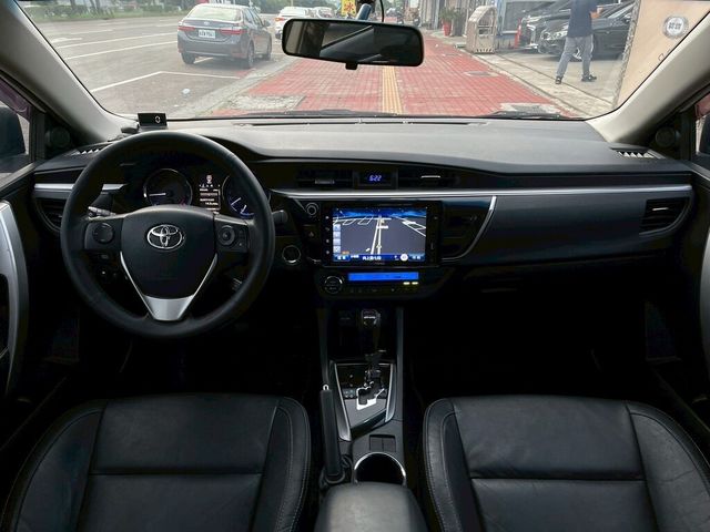 TOYOTA豐田 ALTIS  第5張相片