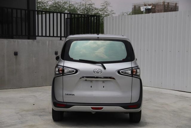 TOYOTA豐田 SIENTA  第3張相片