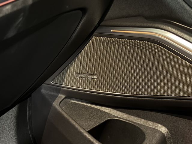 BMW寶馬 330I  第6張相片