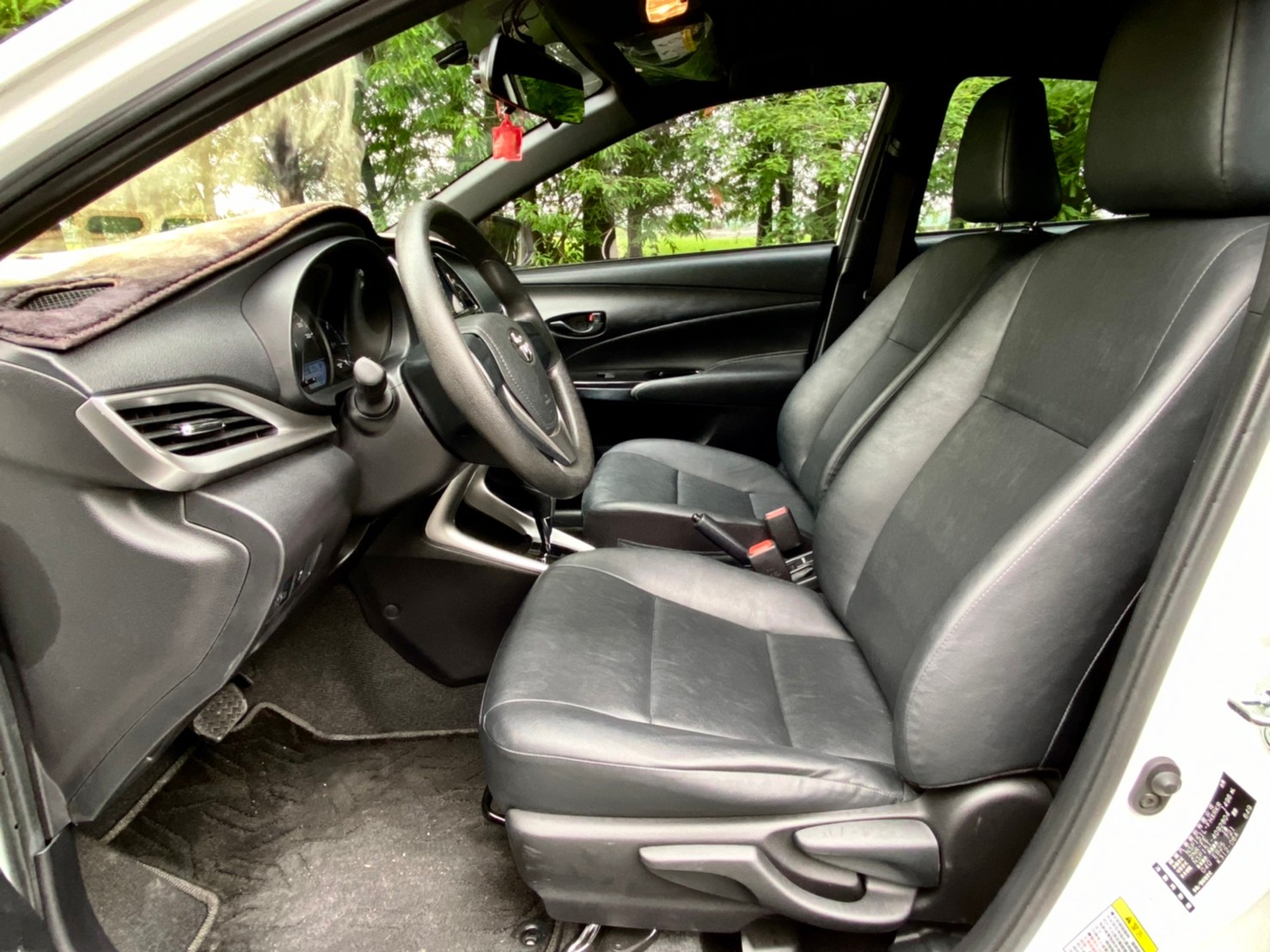 2020 TOYOTA YARIS  第10張相片