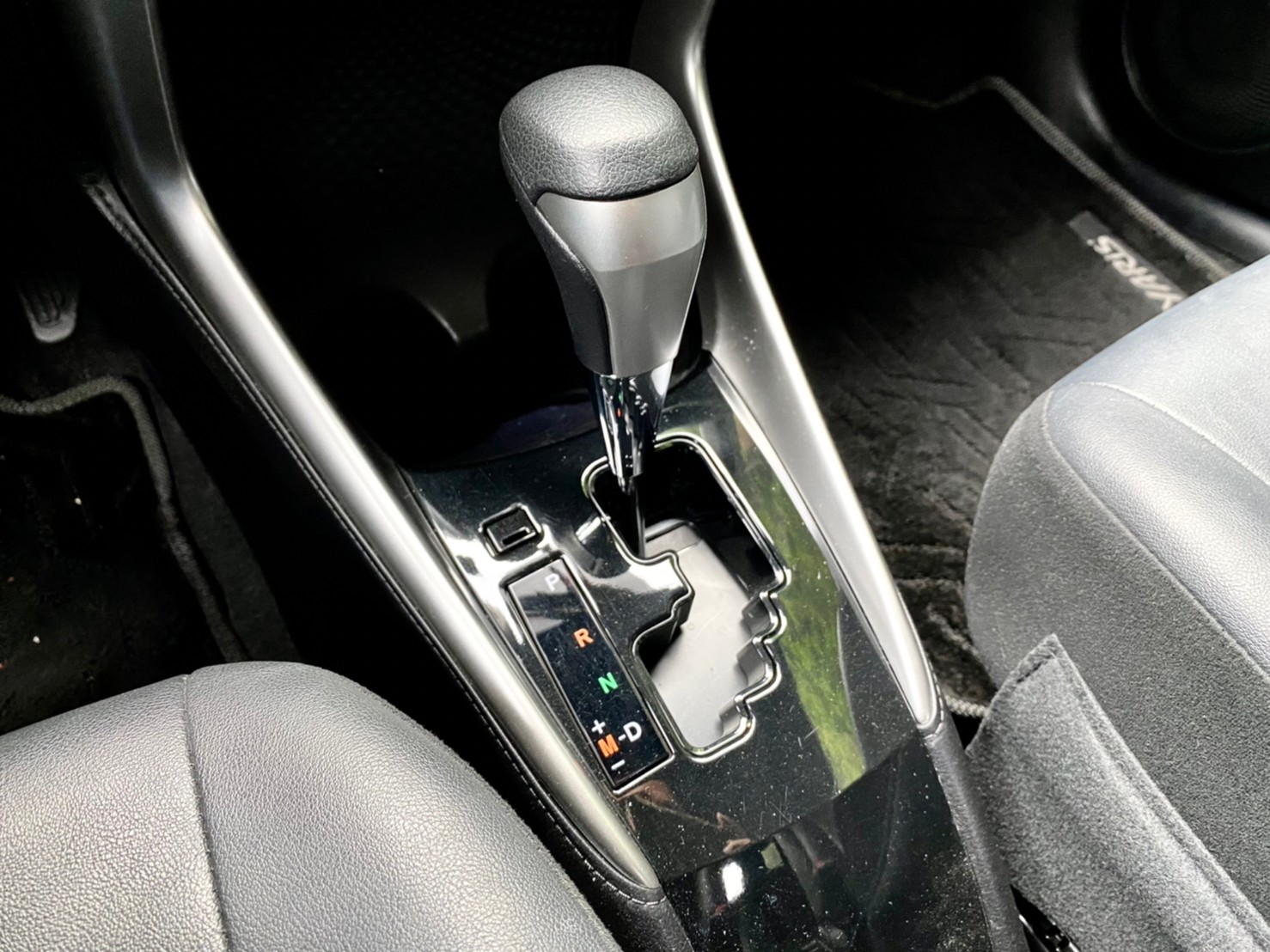 2020 TOYOTA YARIS  第14張相片