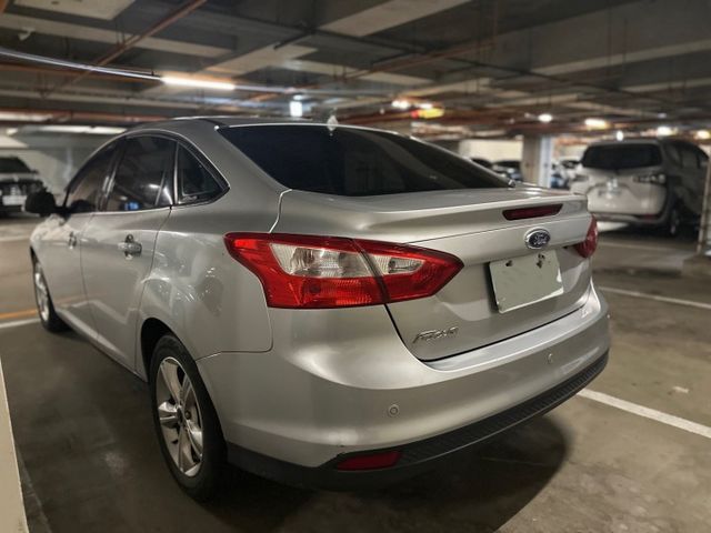 Focus 4D 1.6汽油運動型 安卓機/恆溫空調/定速巡航/倒車雷達 原版件 定期保養  第3張相片