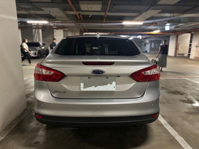 Focus 4D 1.6汽油運動型 安卓機/恆溫空調/定速巡航/倒車雷達 原版件 定期保養  第4張相片