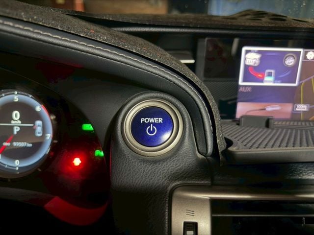 IS300h F-Sport Navi版 車偏/ML音響/冷熱通風椅/Ikey免鑰匙/電動天窗/數位儀表原版件 定期保養  第13張相片