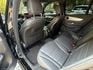 GLC300 SUV 多光束頭燈/HUD抬顯/盲點偵測/電尾門/安卓機/氣氛燈/環景原版件 定期保養  第18張縮圖