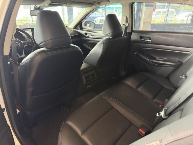 Altima 卓越旗艦版 ACC跟車/ Bose音響/盲點/環景/Carplay/電動椅 原版件 定期保養  第18張相片