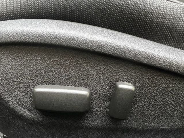 Camaro LT 手排 恆溫空調/雙前電動座椅/倒車雷達/定速巡航 原版件 定期保養  第10張相片