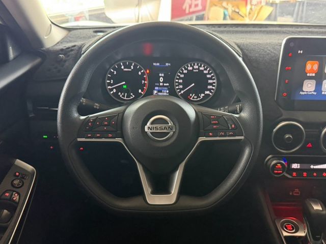 Sentra尊爵版 ACC跟車/車偏/盲點偵測/360環景/恆溫空調/Carplay 原版件 定期保養  第10張相片