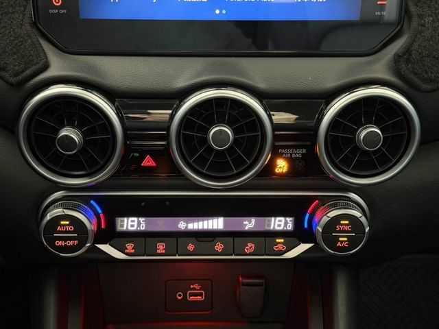 Sentra尊爵版 ACC跟車/車偏/盲點偵測/360環景/恆溫空調/Carplay 原版件 定期保養  第16張相片