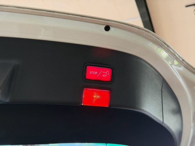 CLA200 SB 小改款 電動椅/安卓機/渦輪出風口/電尾門/氣氛燈/LED頭燈/Carplay 原版件 定期保養  第5張相片