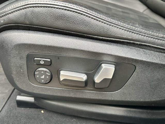 X6 40i M-Sport 5AU跟車/HUD抬顯/電尾門/全景天窗/六角儀表/環景影像 原版件 定期保養  第11張相片