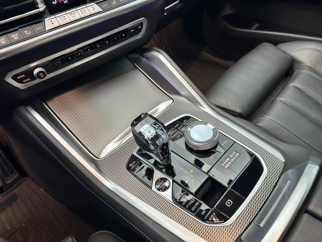 X6 40i M-Sport 5AU跟車/HUD抬顯/電尾門/全景天窗/六角儀表/環景影像 原版件 定期保養  第16張相片