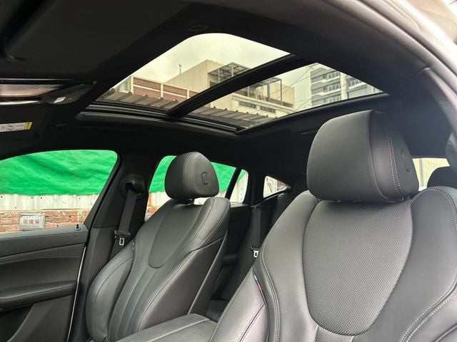 X6 40i M-Sport 5AU跟車/HUD抬顯/電尾門/全景天窗/六角儀表/環景影像 原版件 定期保養  第18張相片