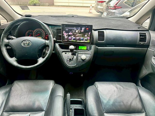 TOYOTA豐田 WISH  第5張相片