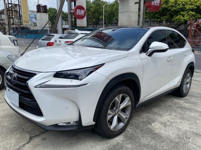 預算不用拉高，質感直接升級｜2015 LEXUS NX300h 豪華油電休旅  第3張相片