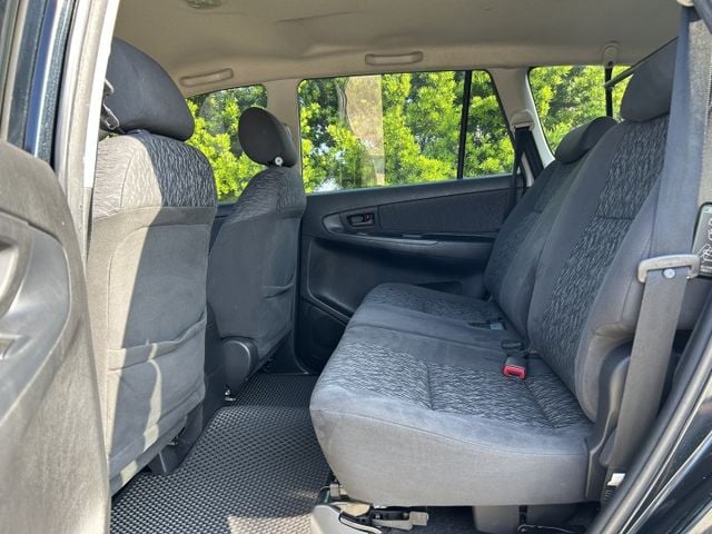 ✅Innova ✅2.0J自排 ✅雙前座安全氣囊 ✅滿足商用車需求 ✅後座座椅翻折擴裝載空間 ✅加裝行車紀錄器 ✅可認證  第13張相片