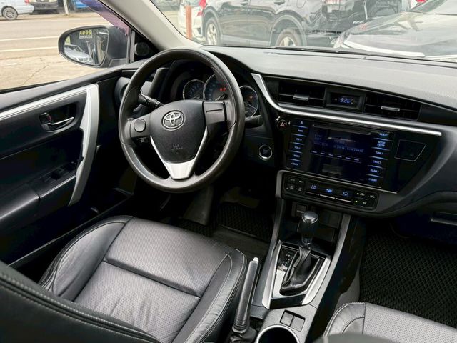 TOYOTA豐田 ALTIS  第5張相片
