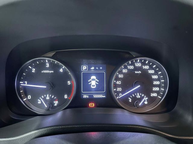 HYUNDAI現代 ELANTRA  第7張相片