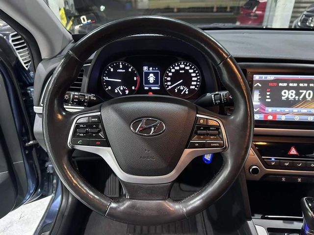 HYUNDAI現代 ELANTRA  第8張相片