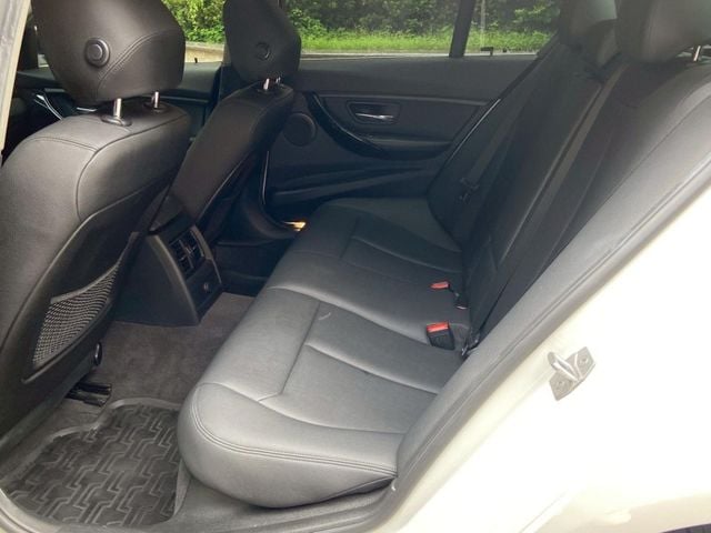 BMW/ 寶馬 3 SERIES  第15張相片