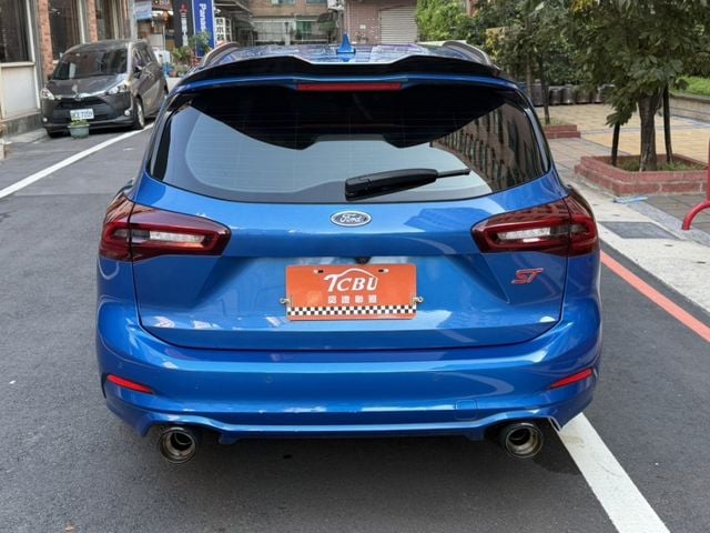 ST-Line Vignale  第11張相片