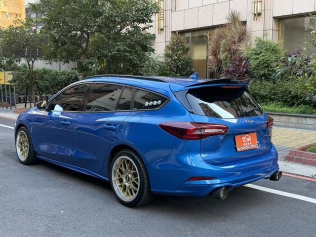 ST-Line Vignale  第12張相片