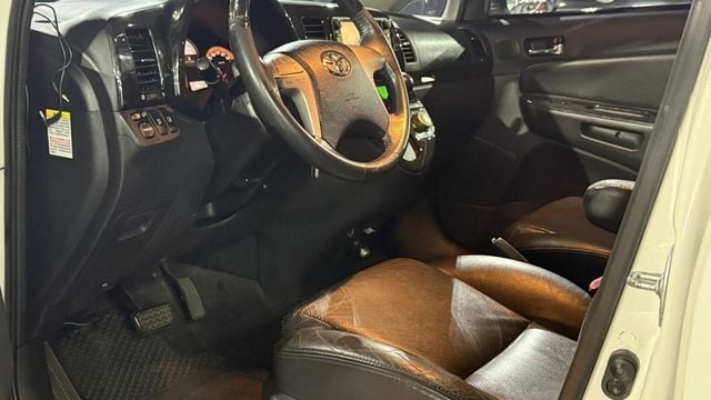 TOYOTA豐田 WISH  第4張相片