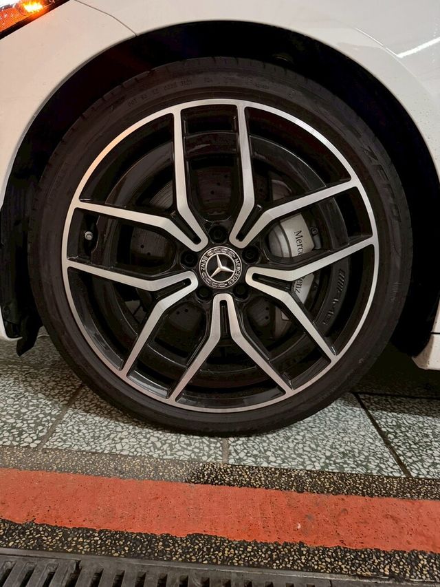 M-BENZ賓士 C300  第8張相片