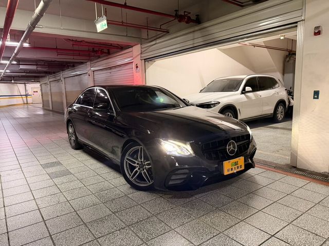 M-BENZ賓士 E220D  第1張相片