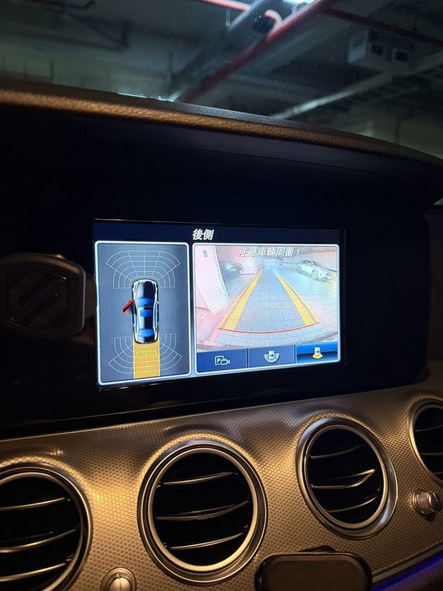 M-BENZ賓士 E220D  第11張相片