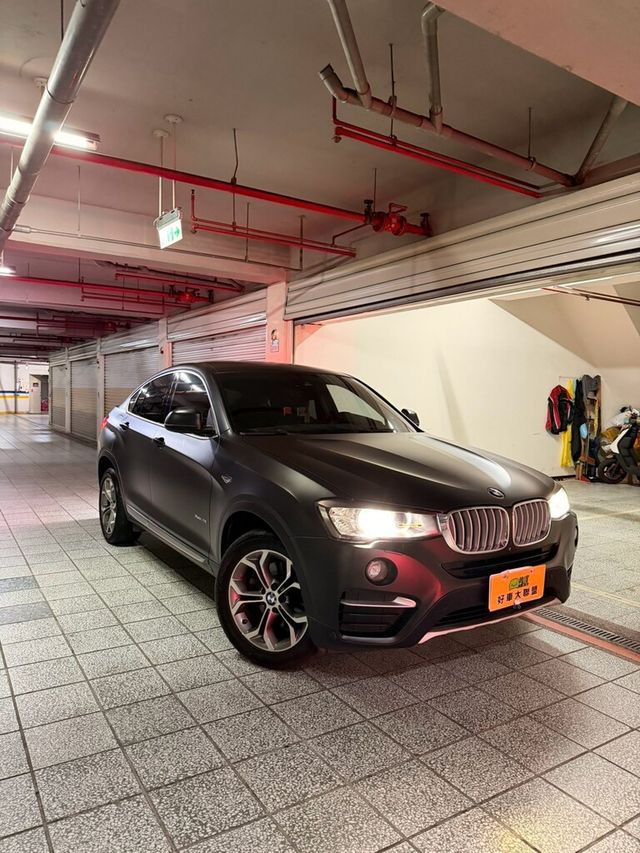 BMW寶馬 X4 XDRIVE28I  第2張相片