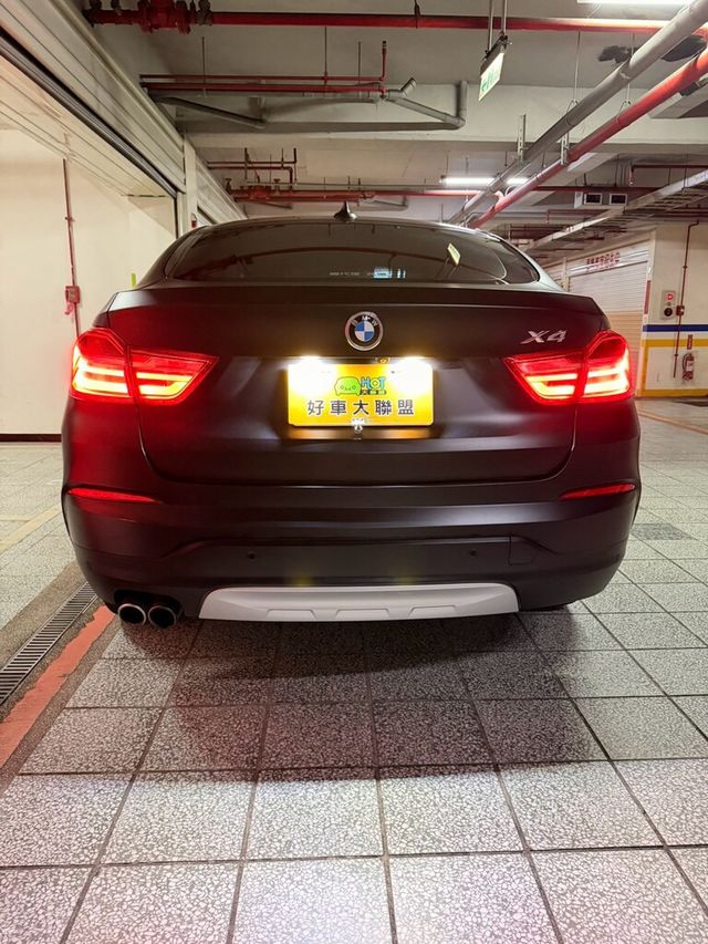 BMW寶馬 X4 XDRIVE28I  第4張相片