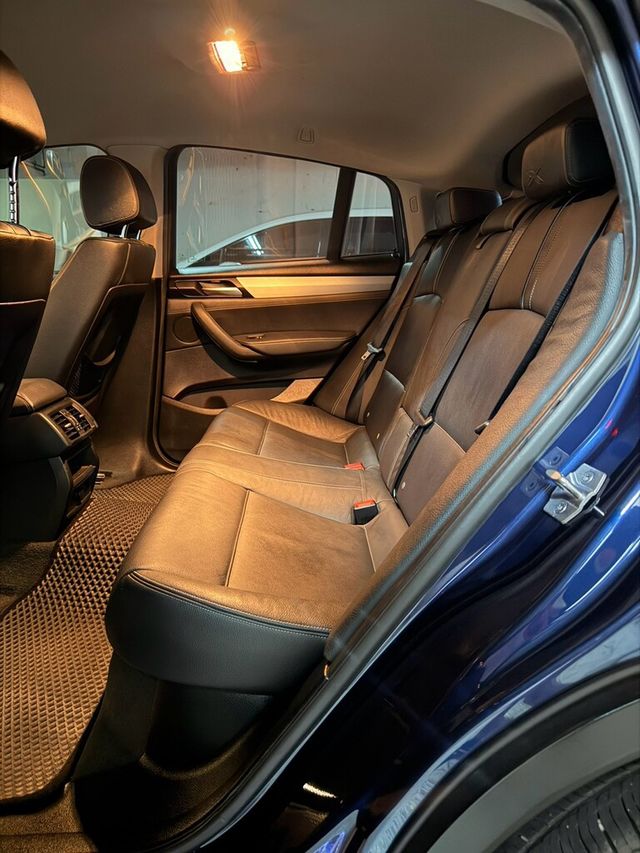 BMW寶馬 X4 XDRIVE28I  第8張相片