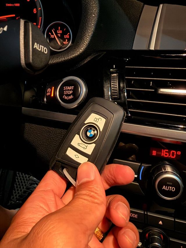 BMW寶馬 X4 XDRIVE28I  第13張相片