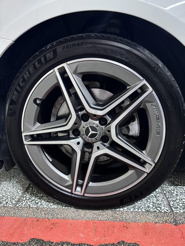 M-BENZ賓士 E220D  第9張相片
