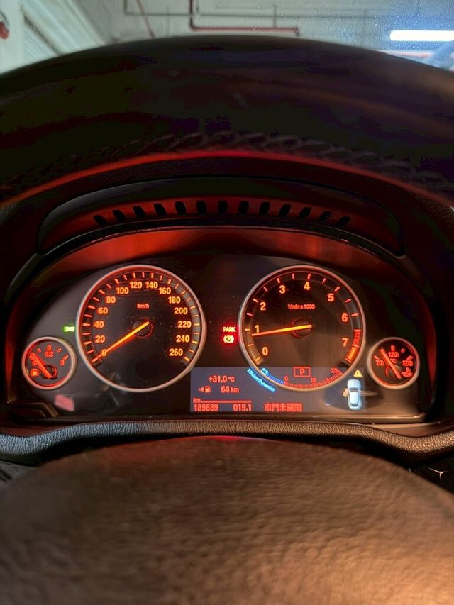 BMW寶馬 X4 XDRIVE28I  第7張相片