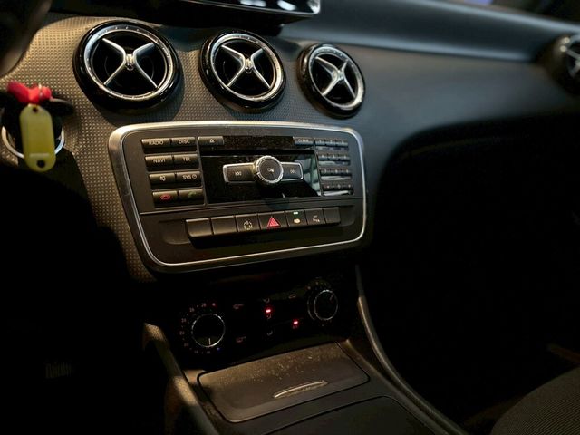 M-BENZ賓士 A180  第10張相片