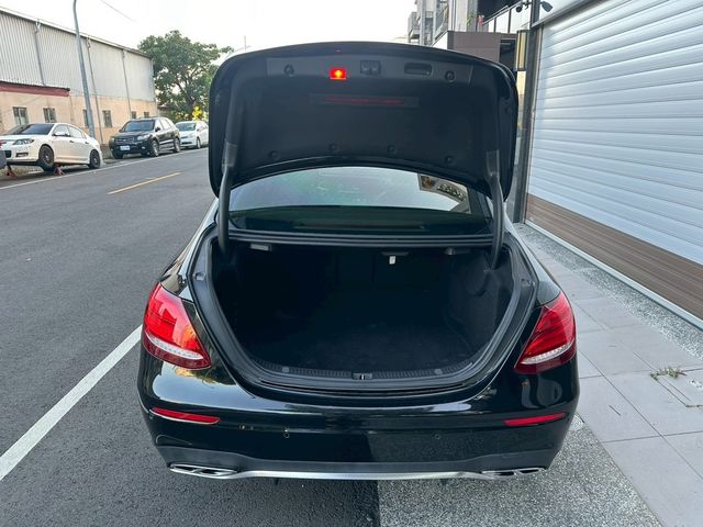 M-BENZ賓士 E43 AMG  第6張相片