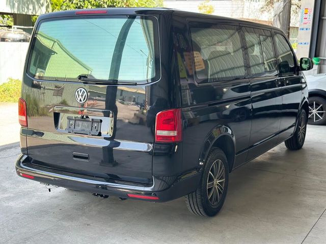 VOLKSWAGEN福斯 T5 CARAVELLE  第2張相片